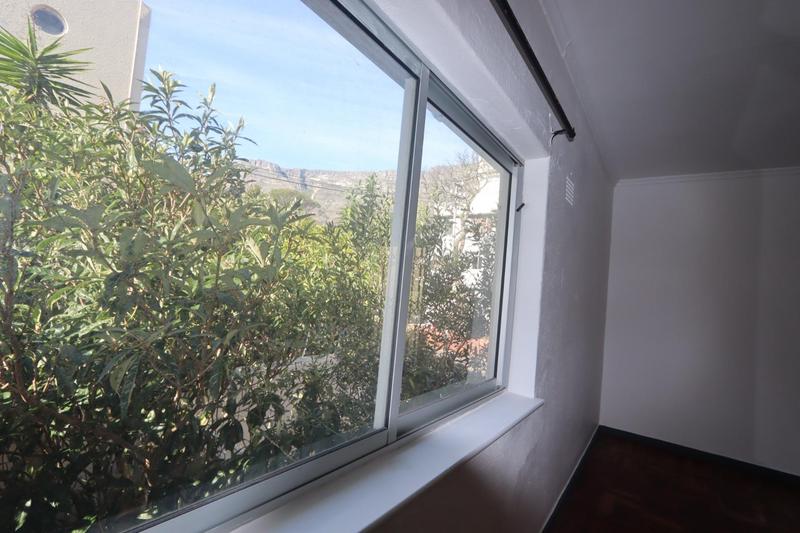 To Let 2 Bedroom Property for Rent in Gardens Western Cape